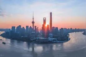 最新GDP：粤苏差距收窄，河南反超四川，东北反超西南图片