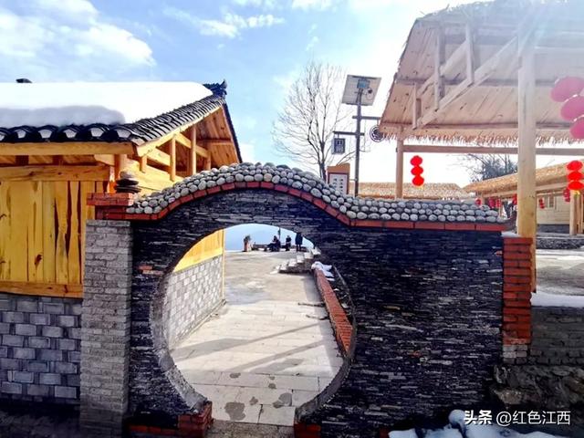 巴东云上土店记：一座零碳村的绿色诗行