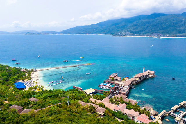 国内 11 城看海指南，沙滩、美食、故事多，总有一座适合你