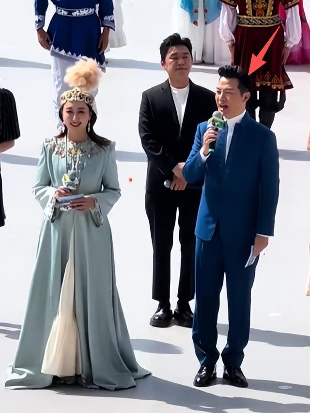 贺娇龙去世仅8天	，令人担心的事还是发生了，于适、吴京受牵连