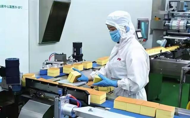 惊爆！一国产巨头“塌房” 细菌严重超标，市值蒸发，央媒点名怒批