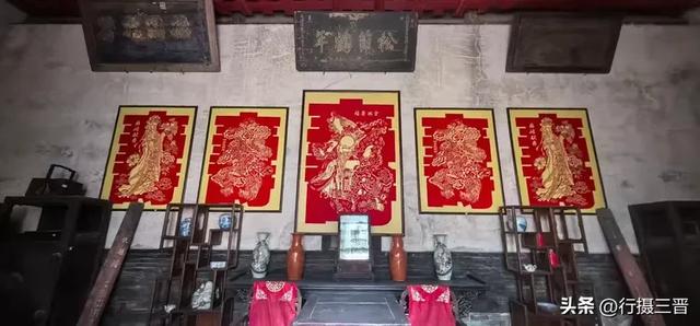 汉服古韵迎佳节 别样三八绽芳华——万荣李家大院妇女节人气火爆