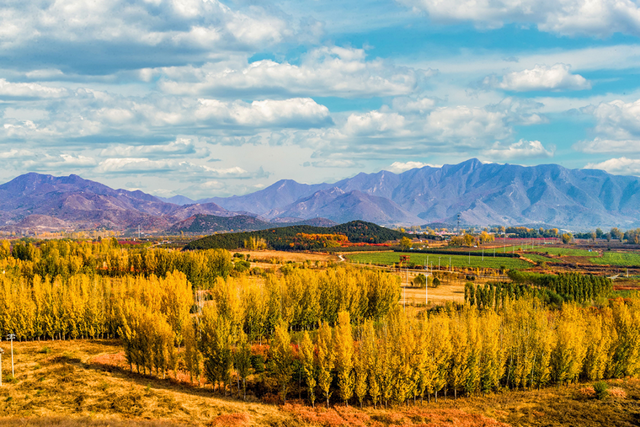 燕谷犹在，秋意正浓：李白诗里的舞彩浅山什么样？