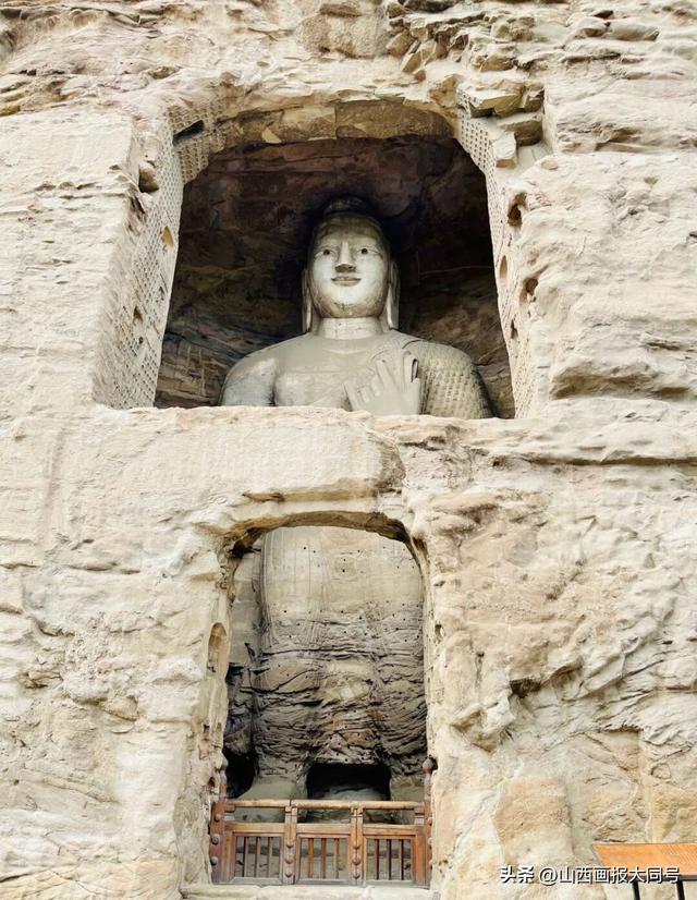 关于云冈石窟景区第18窟暂停开放公告