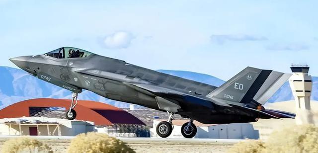 特朗普已做好开战准备？王毅曾警告：中美一旦冲突，结局只有一个