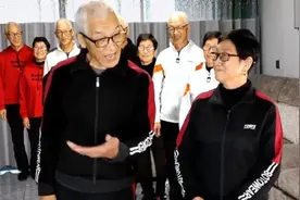 雪岩山：红尘路上我们慢慢走，情歌对唱，歌甜词美，醉人醉心图片