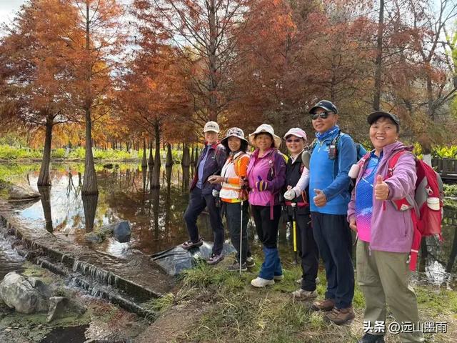 随走呈贡大学城,逛梁王湖、转小土林,感受多彩的秋冬世界,休闲