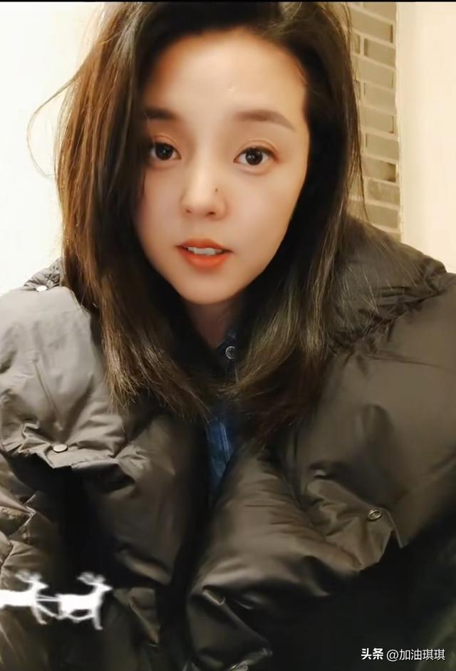 女兵方队领队王媛回家：曝更多美照，是采油厂职工，同事发文祝贺