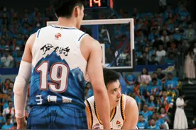 CBA刺激一夜：辽篮冠军点3-0，莫兰德被停赛，新疆解说或永久禁播图片