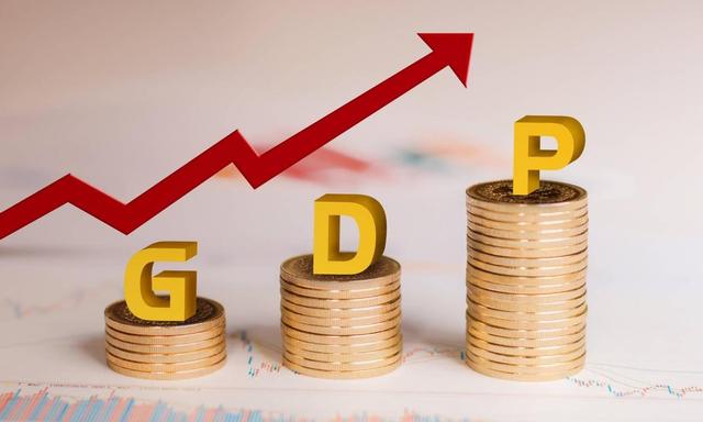 中美日上半年GDP差距断崖，美国15万亿，日本2.11万亿，中国呢
