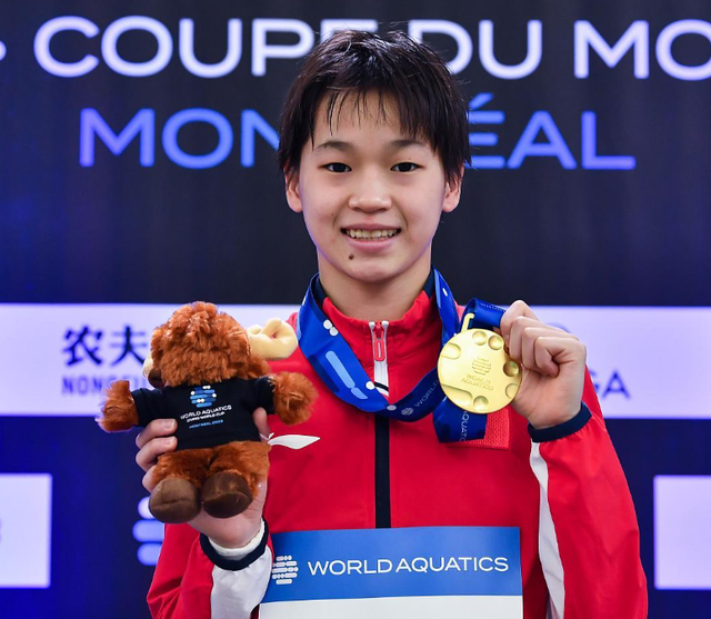 跳水界再出黑马！王伟莹勇夺单人冠，采访意外透露全红婵真实状态