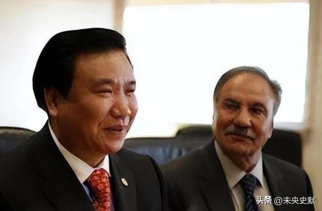 报应来了！捐给美国7千万，满嘴“中国穷关我啥事	”，如今破产了