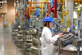 关键时刻，印度还是靠不住，急需救命的美国，找上了中国图片