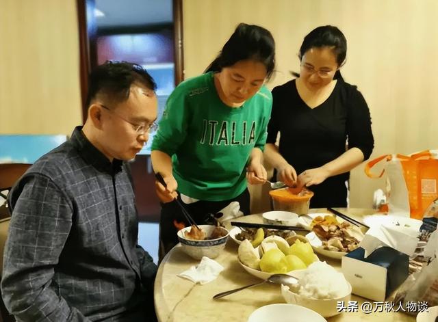 天妒英才！蔡磊妻子不再隐瞒，自曝真实处境，6岁儿子成牺牲品？