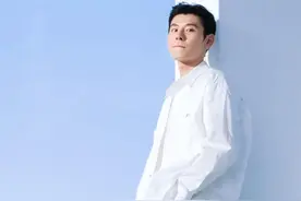 蒋奇明💙没有技巧 硬帅图片