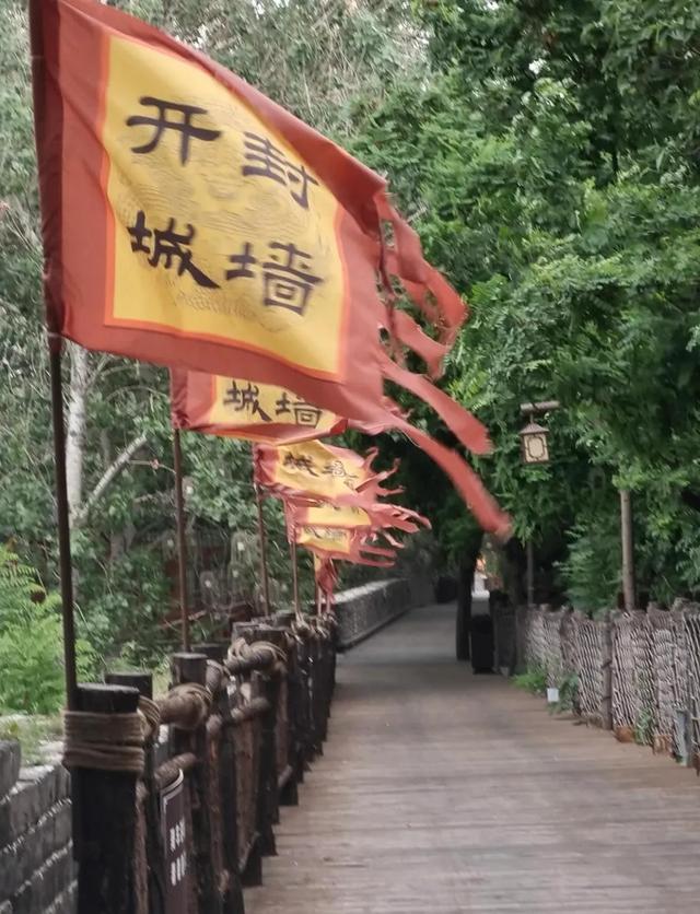 河南开封逛了5天，6个事儿真把我整迷糊了，有明白人给唠唠不？