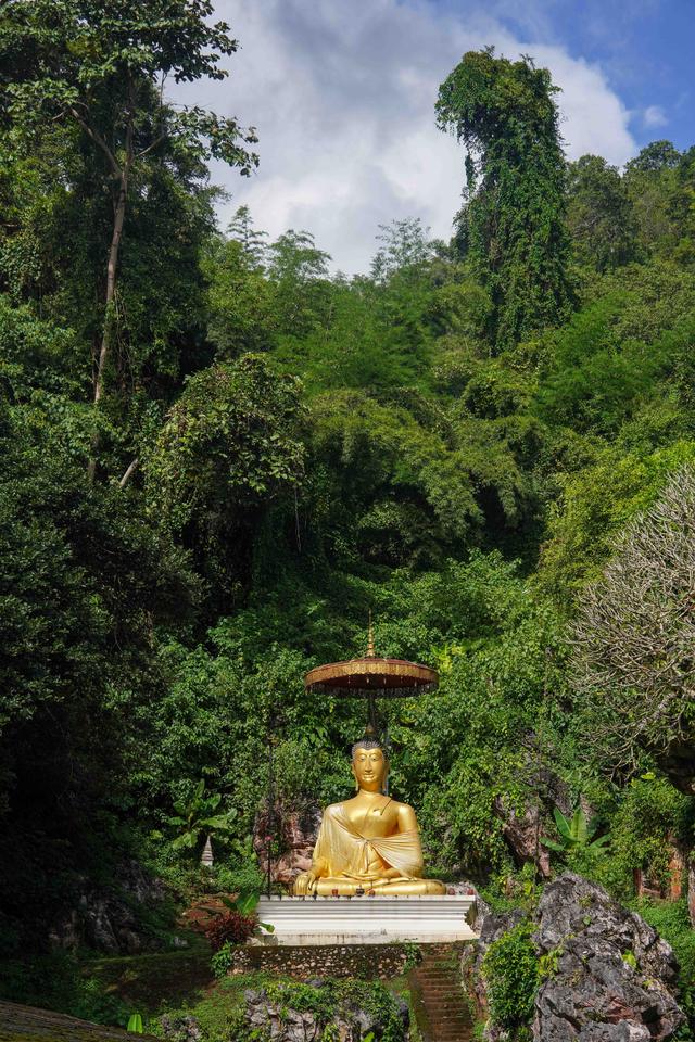 泰国清迈小众景点，清道岩洞，泰北最“野”的溶洞秘境
