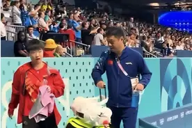 邱贻可：“刺头”再见，我已经当上莎莎的金牌男保姆了，网友笑死图片