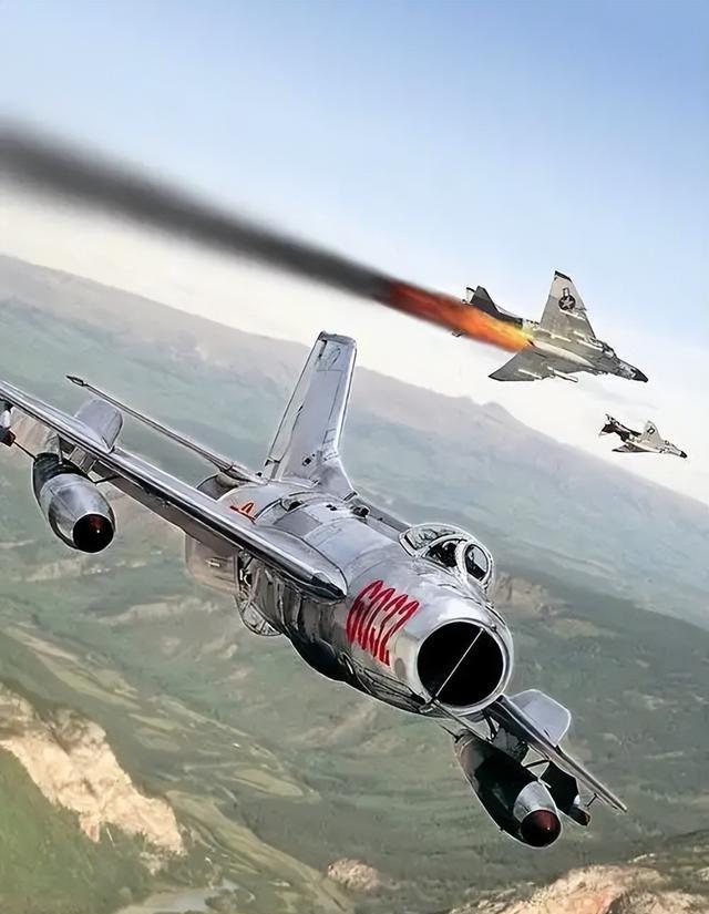 攻不了也守不住，中国空军在西藏上空，被印度空军足足欺负了40年