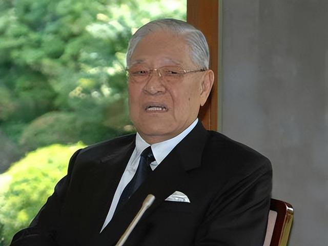 蒋介石孙子提出“两蒋”移灵大陆，台湾不同意，大陆一句话显格局