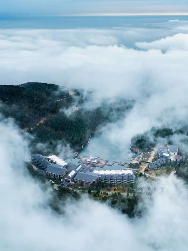 误入江南仙境！雨季的明月山直接封神！