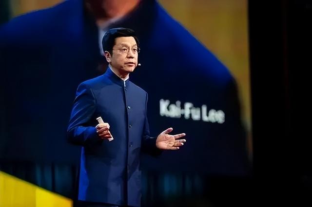 在美27年却未改变国籍，今携千亿资产撤出，把95%投入中国市场