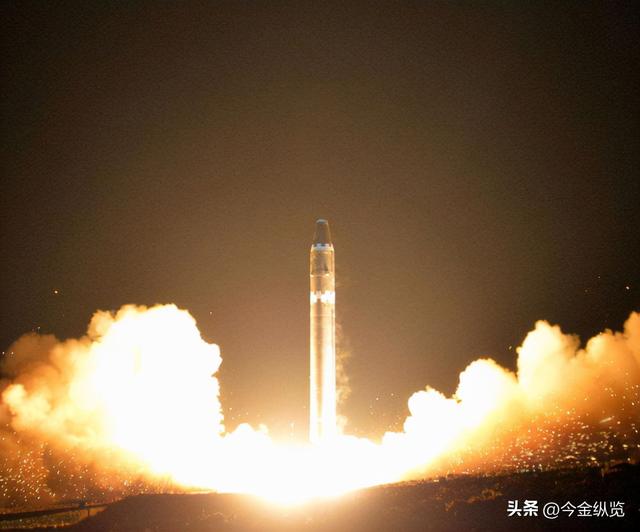 伊朗"万公里导弹"逼近服役！美伊博弈，美国本土首次遭直接威胁？