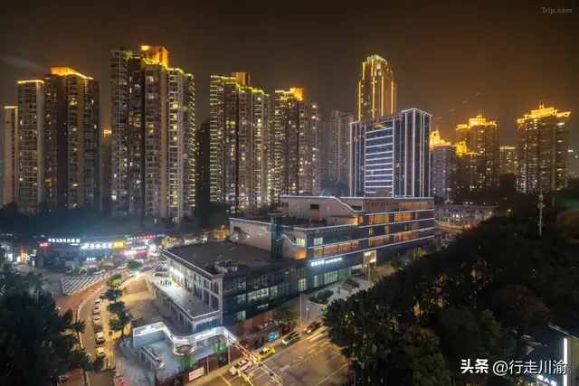 别再争谁是西部第一了，在这个隐形赛道上，重庆已落后成都太多