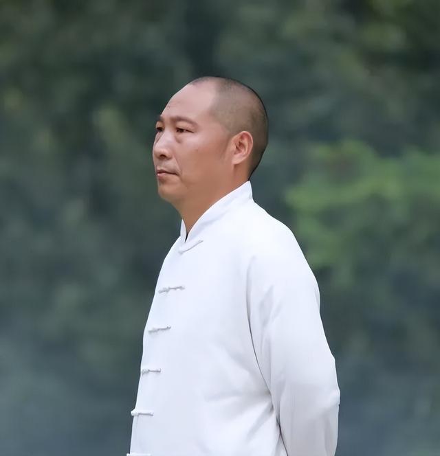 10年沉默，一朝反转！当年举报释永信的释延鲁，现在怎么样了？