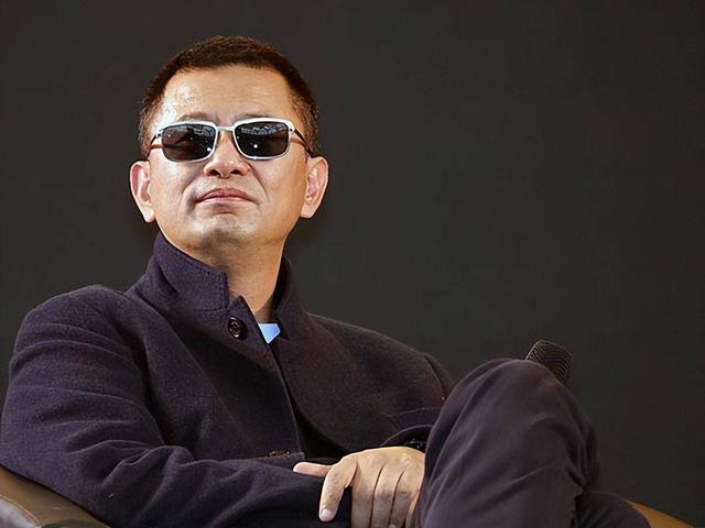 陪玩陪睡根本不够！集体开嫖、舔手指、互撕，背后的事捂不住了