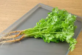 黄褐斑是作出来的，4个恶性不改，黄褐斑越长越多-图片