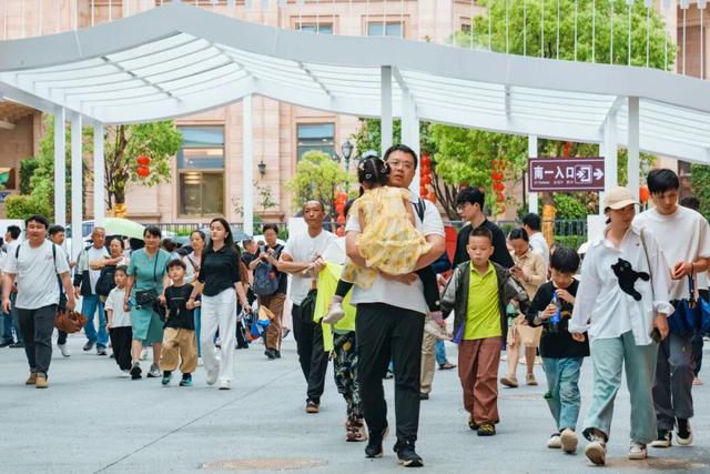 中秋国庆，备受喜爱！「月映武夷」以文化之名照亮武夷山水！
