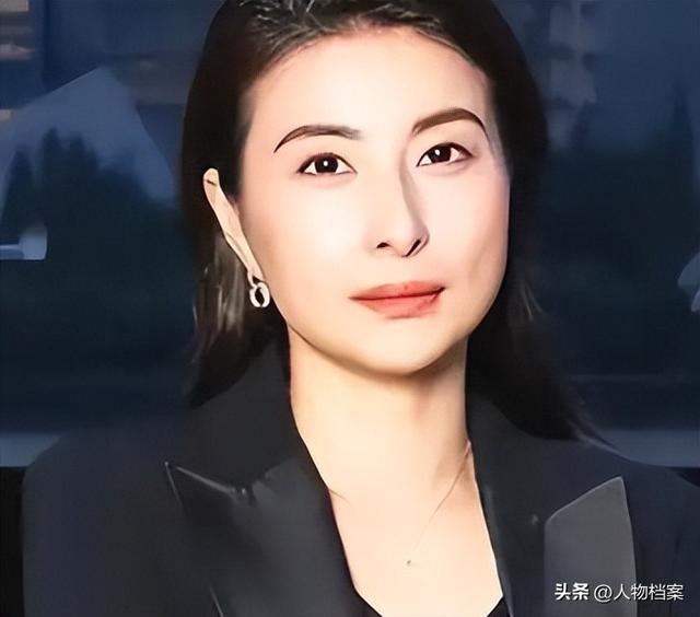 风水轮流转！44岁郭晶晶的首次“翻车”，给所有艺人敲响了警钟