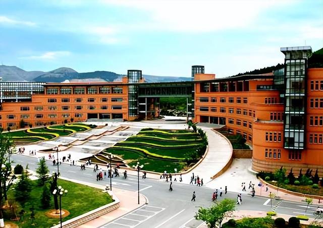 高考500分左右的你，选这6所大学，性价比很高考上就是赚吧