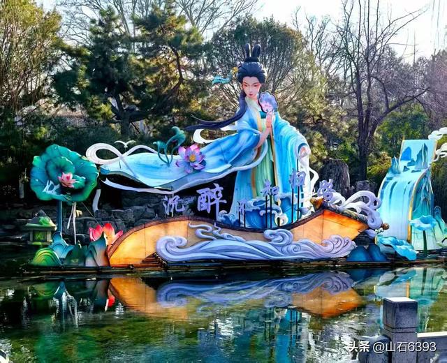 新华社原军事记者陶俊峰泉城美拍——筹备中的迎春花灯