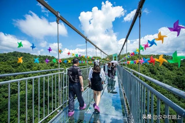 酷暑难耐？躲进宁强「山水秘境」，解锁23℃的清凉夏天~