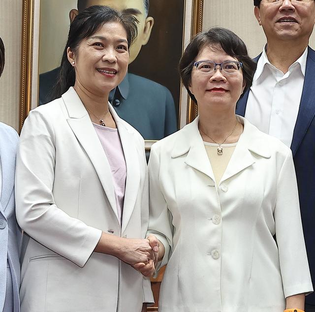 台民意机构新会期“召委”出炉