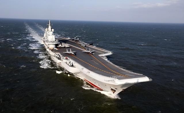 最后关头，高市被催谢罪，美防长警告日本，日方要废除中国出兵权