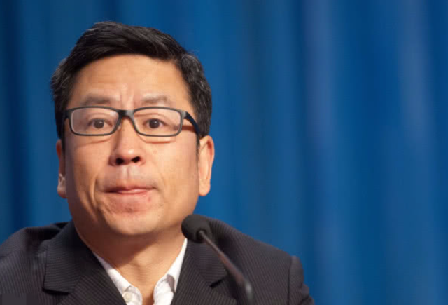 敬一丹没想到，“最快女护士	”仅一句话就让老搭档白岩松口碑暴涨