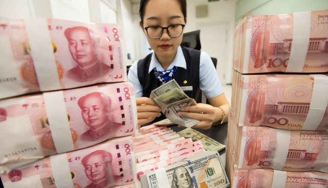 特朗普还没启程访华，中国突然公布黄金库存，美国霸权地位已不保