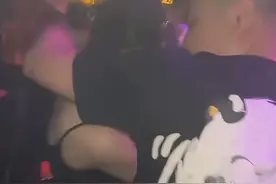 玩归玩，闹归闹 ktv里别拍照 这是规矩图片