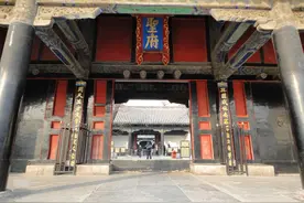 世修降表衍圣公，天下第一家的膝盖，为什么总是那么软?图片