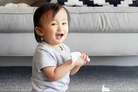 孩子穿过的衣服可以送人，但有3样东西最好别送，亲戚给你也别要图片