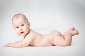 DeepSeek告诉你：怀孕后哪些症状暗示你怀的是男宝或女宝图片