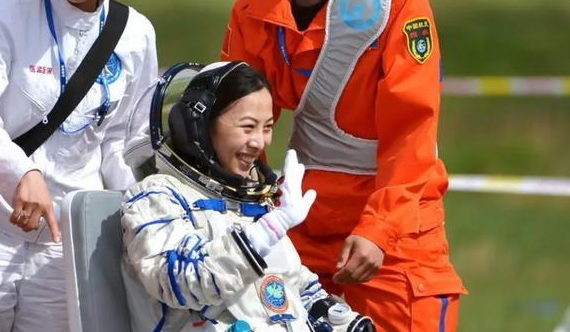 女航天员飞往太空前，为什么要吃避孕药？这是为了防止发生什么？