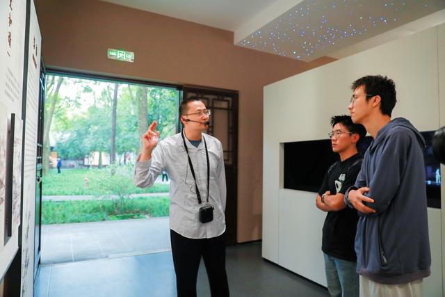 成都杜甫草堂博物馆国庆中秋系列活动：多举措惠民便民，推动诗意文化走向世界
