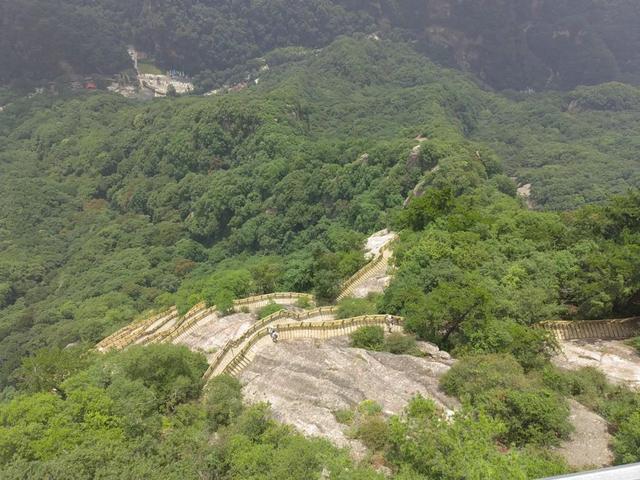 谷中秋信，红河谷的夏末邀约