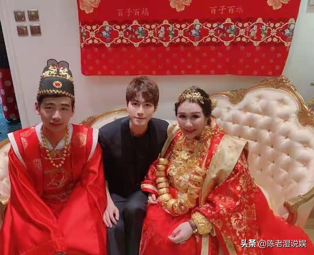 "哈弗学霸"辛奇隆：22岁成为赌王女婿，结婚5年后，他如今怎样？