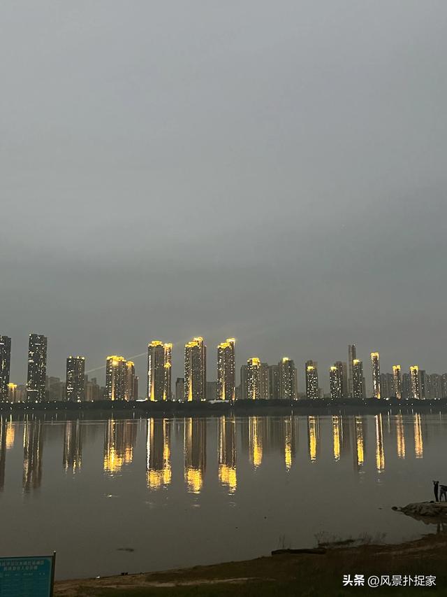 南昌滨江月季园，散步好去处！