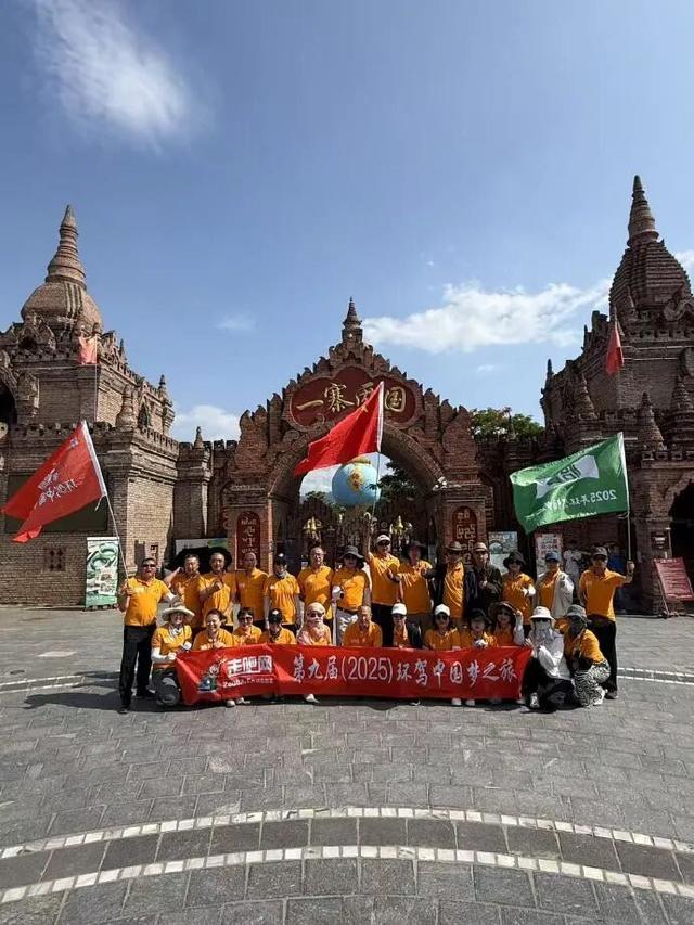 一位95后深圳女孩，本想考个驾照，却意外踏上环驾中国100天之旅